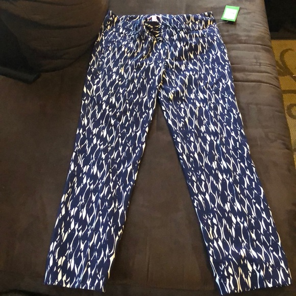 Lilly Pulitzer’s Luxury Capri - Picture 2 of 6